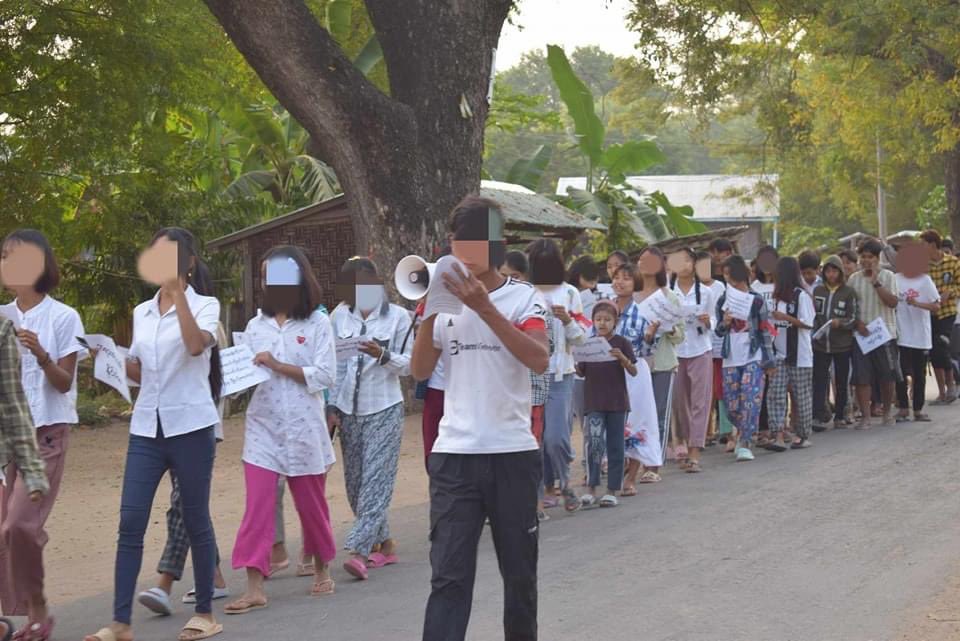 ElinaCHO8's tweet image. Student union and youth strike have led a mass protest together with the determined civilians urging to accelerate people Revolution's waves to root out #MyanmarMilitary today in  #Budalin  #Sagaing.
#SpringRevolution_3rdAnniversary   
#2024Feb1Coup    
#WhatsHappeningInMyanmar