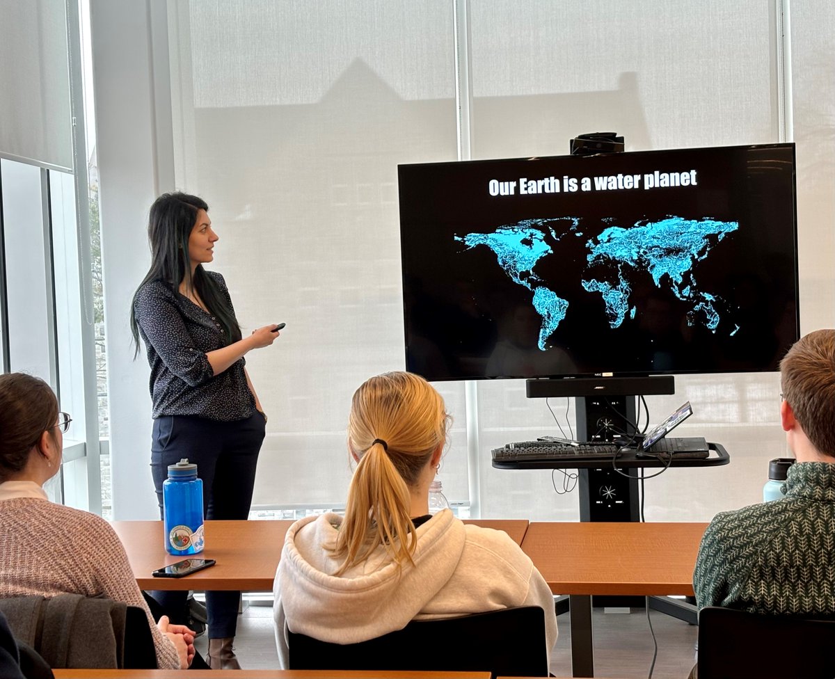 Big thank you to <a href="/HomaKrp/">Dr. Homa Kheyrollah Pour</a> for an insightful BWRC seminar on cold climate lakes in northern Canada. Ice duration and thickness is declining in these regions, affecting local communities' winter travel on ice roads #LakeMonitoring #CommunityImpact #LakeIce <a href="/ReSEC_WLU/">ReSEC Lab</a>
