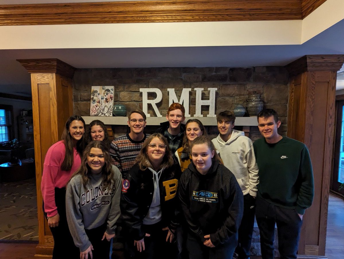 PioneersHonors's tweet photo. Preparing breakfast for families staying at the Ronald McDonald House is one of our favorite things to do each year!  This group of NHS members left at 6am to make sausage and biscuits for RMH! Fantastic morning! #pioneerpride https://t.co/6fZ8Y2cr9I