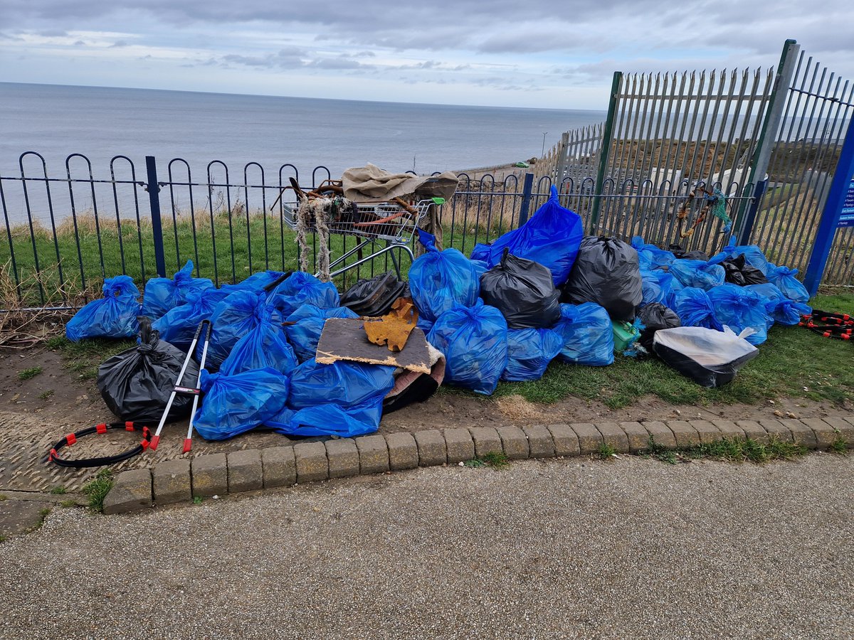 Another 2 days of beach cleaning in Seaham! Seaham Hall beach on Wednesday - 18 bags with Turner & Townsend. Today we collected over 60 bags from Red Acre beach. Thank you to everyone for helping, we couldn't do this without our amazing volunteers! #litterfreesea #volunteer