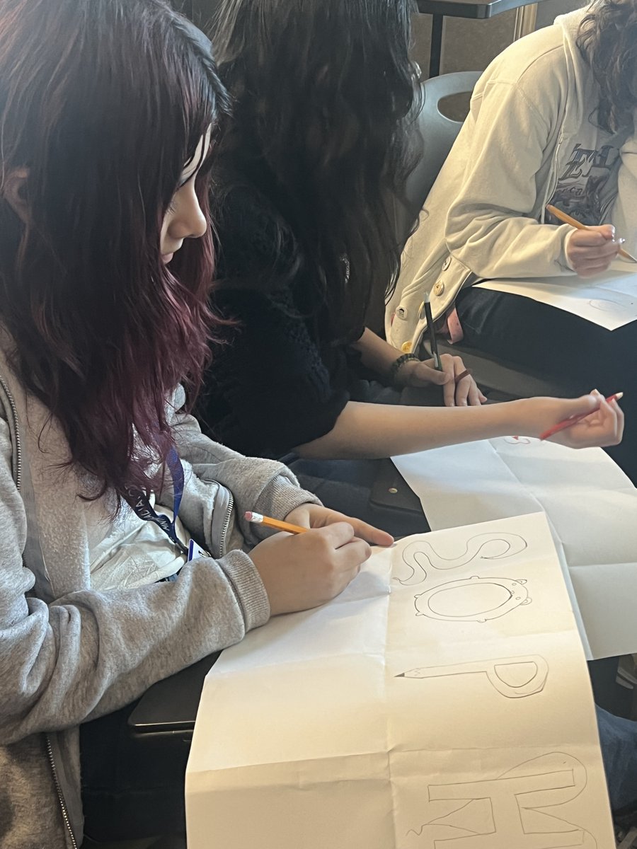 CTE Graphic Design program visits New Tech Middle School