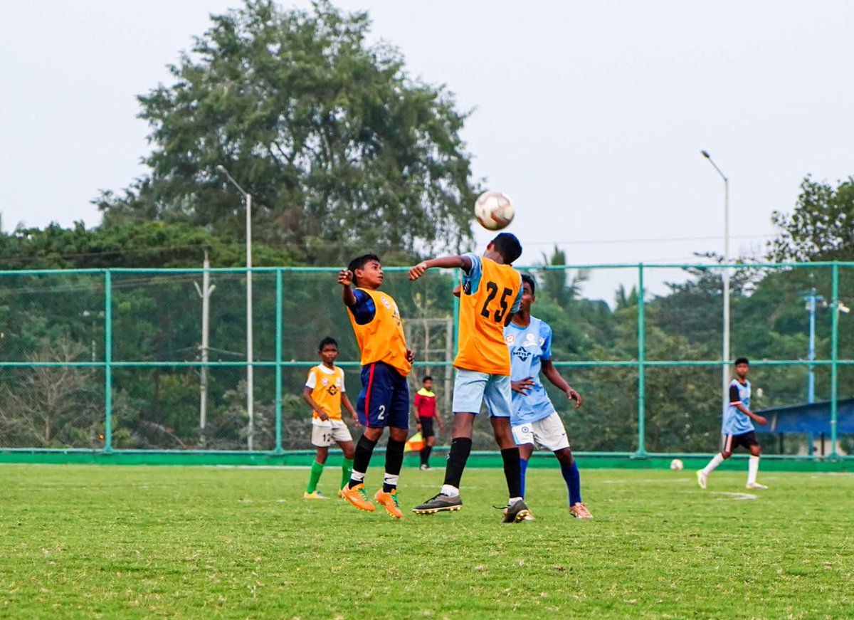 sports_odisha's tweet photo. ଏ.ଆଇ.ଏଫ୍.ଏଫ୍ ଫିଫା ଟ୍ୟାଲେଣ୍ଟ ଏକାଡେମୀରେ ଓଡ଼ିଶାର ପ୍ରତିଭାବାନ ଫୁଟବଲ୍ ଖେଳାଳିମାନଙ୍କ ଚୟନ କାର୍ଯ୍ୟକ୍ରମ ଆୟୋଜିତ ହୋଇଥିଲା। ଅନେକ ଖେଳାଳି ଅଂଶଗ୍ରହଣ କରି ନିଜର ପ୍ରତିଭା ପ୍ରଦର୍ଶନ କରିଥିଲେ। ⚽

#OdishaForFootball https://t.co/NG2VfYX6Pg