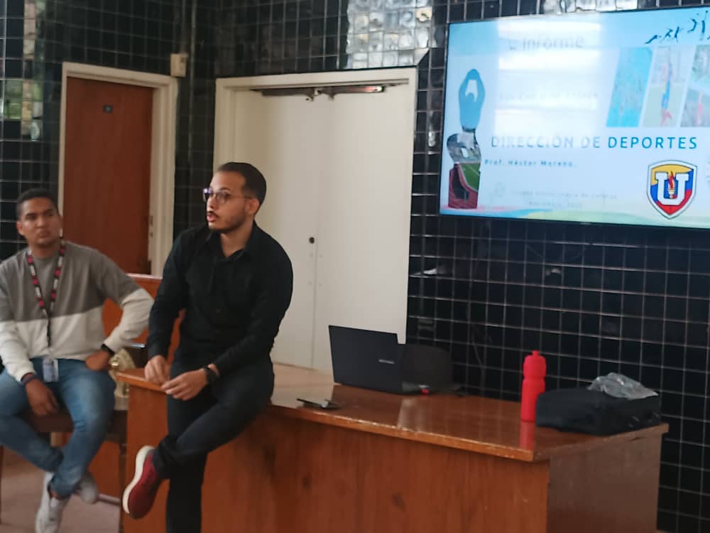 #1Feb | Inicia presentación de informe de gestión por parte de la Dirección de Deportes de la #UCV junto a la secretaría de Deportes de la FCU, para exponer los retos y objetivos planteados para el año 2024

#UcvNoticias #UCeVista