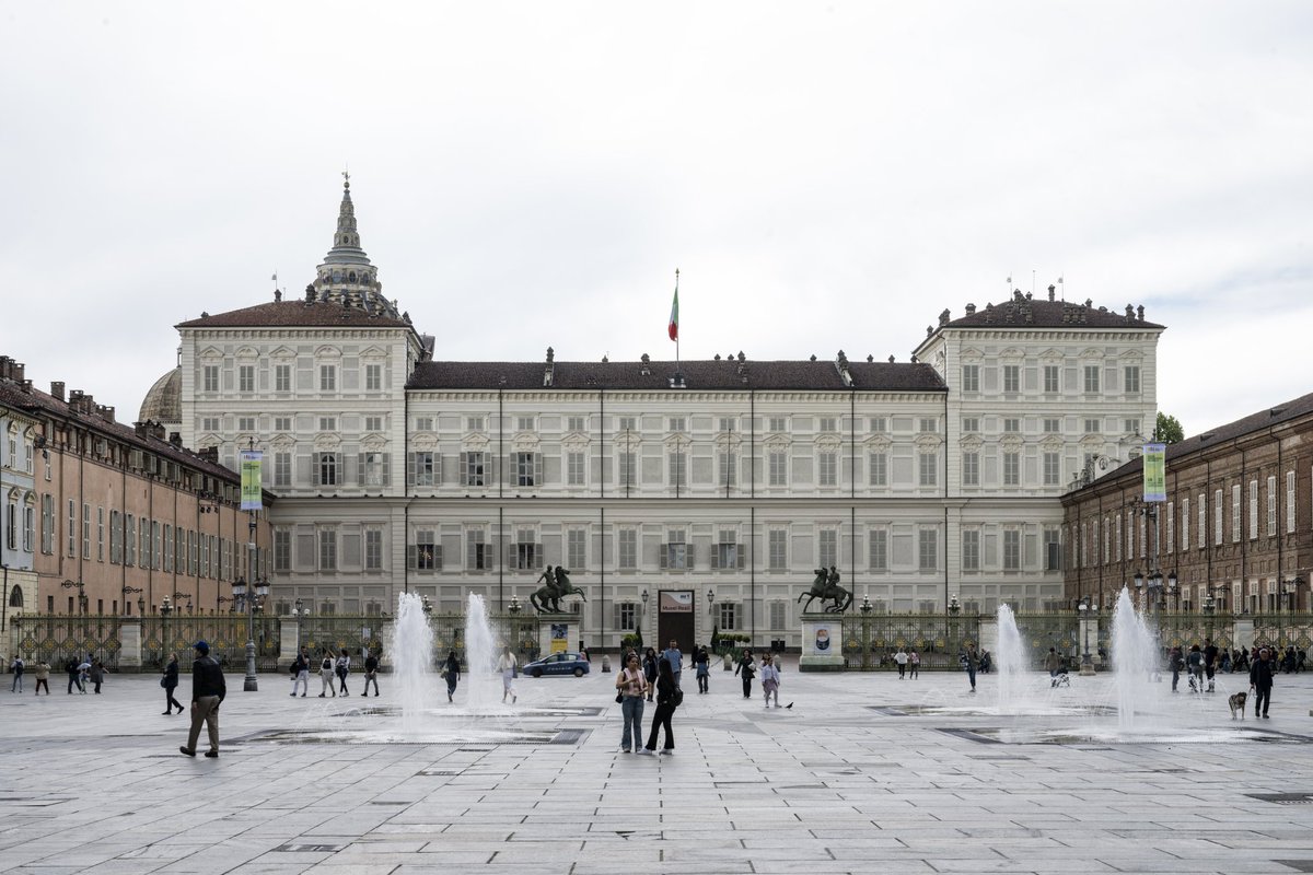 bcm_girolamini's tweet photo. Situati nel cuore della città, i @MuseiRealiTo propongono un ricchissimo itinerario di #storia, #arte e #natura che si snoda attraverso i secoli. Il #complesso sorge attorno a quello che fu il primo Palazzo Reale d'Italia, abitato stabilmente dai #Savoia fino al 1865
#MRTfriends https://t.co/cprEBKw75m
