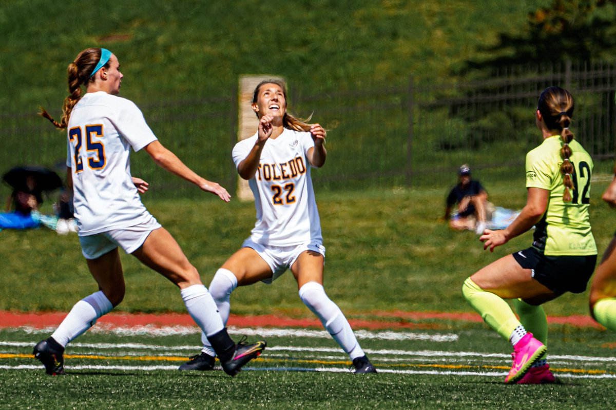 ToledoSoccer's tweet photo. Rocket Trivia with defender @msullivan_44 ⚽️🚀

🔵 Has played in 38 games making 34 starts as a Rocket
🟡 Played a career-high 1,620 minutes in 2023 
🔵 2x Academic All-MAC

#TeamToledo https://t.co/DnkLbSELsx