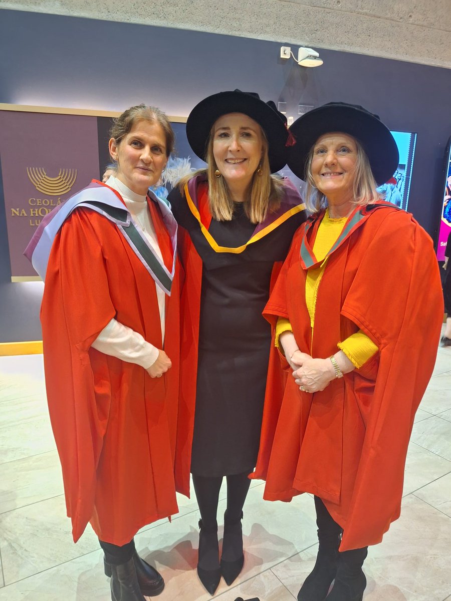 Congratulations to Dr Cora Lunn and her supervision team Prof Alice Coffey, Dr Claire O’ Donnell and Dr Sarah Mc Curtain. Cora is the first conferred recipient of an Irish Research Council Phd Scholarship from @NursingMid_UL #Graduation #IrishResearch #Conferring #UL #PhdStudent