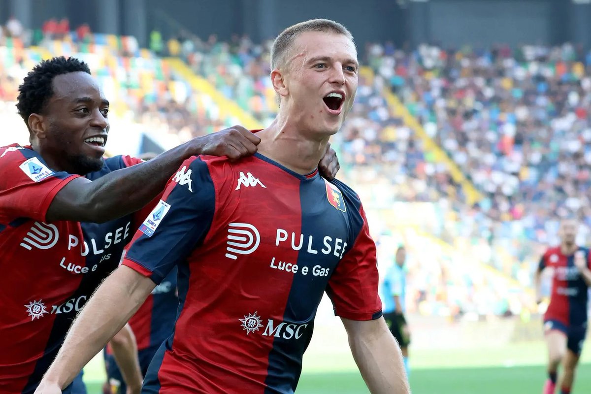 Flavio_Ognissan's tweet photo. Situazione #Gudmundsson ore 15.50: Questa mattina il #Genoa aveva abbassato le pretese e la distanza era minima e l'affare vicino. Alle 13 hanno ri-alzato il prezzo e qui la #Fiorentina ha preso tempo e sta riflettendo se accontentarli o meno https://t.co/aV7f0zoFiv