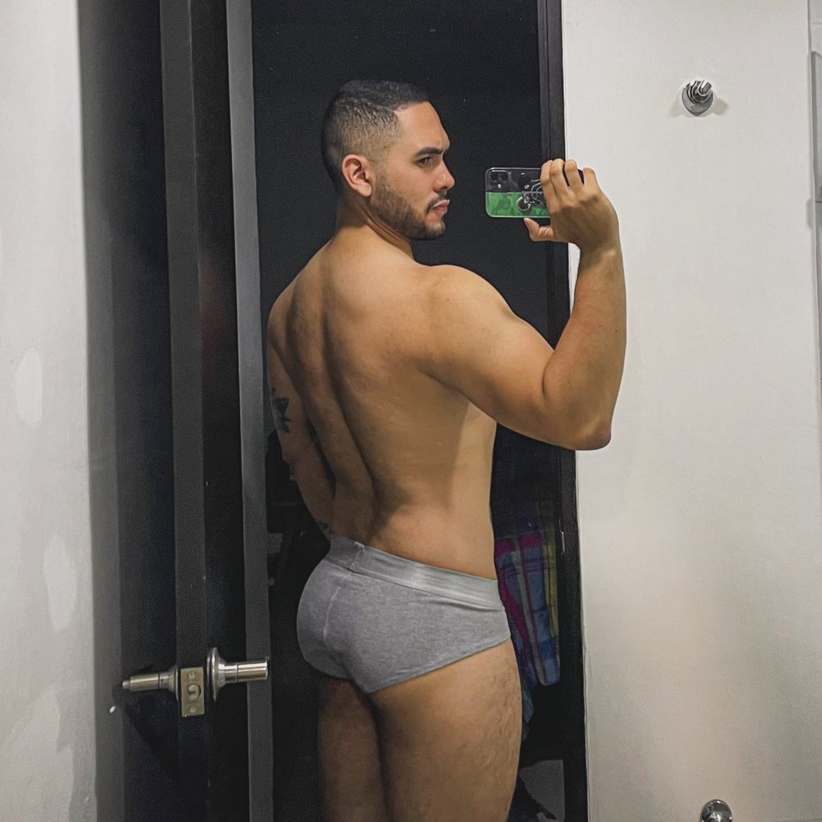 Bad_Papii's tweet photo. Proud of the journey 💪🏼 https://t.co/e5NCnHYyje