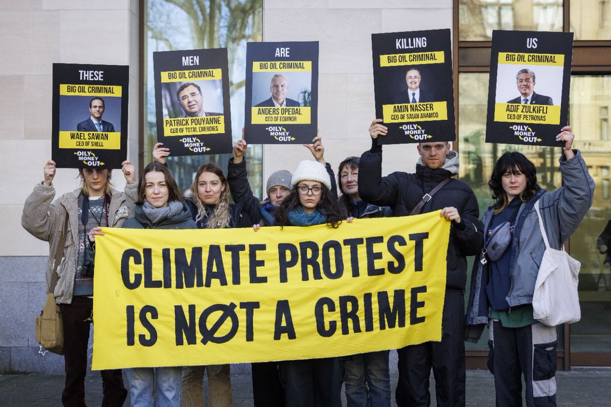 FUCK #FOSSILFUELS

XR rebel &amp; lawyer, Nicola Harries: "Hosting an oil &amp; money conference in the middle of the unfolding #ClimateEmergency was sickening - our 'justice system' is putting the wrong people in the dock."

Solidarity with all #climateactivists taking action✊️