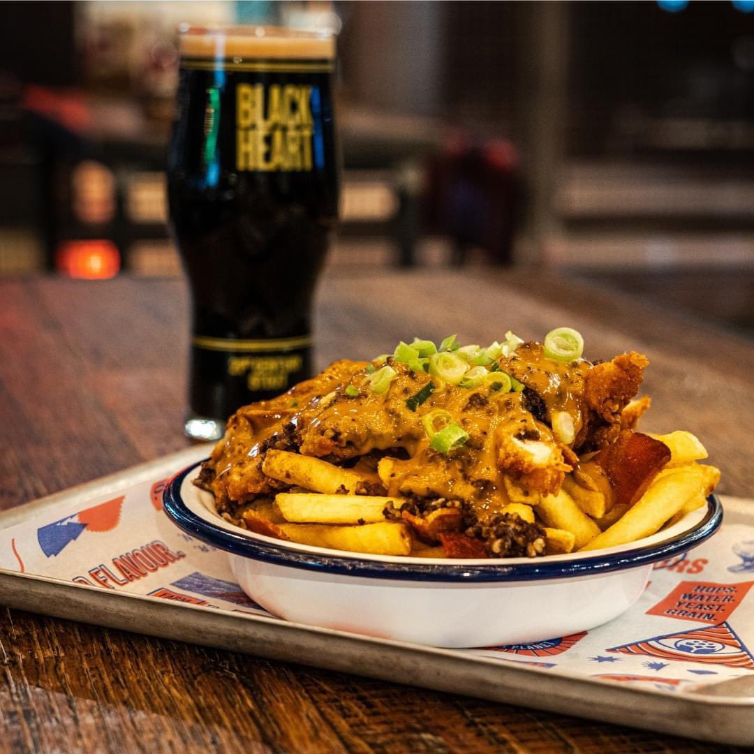 BrewDog's tweet photo. Us: Hey, Equity Punk community, fancy sending some ideas in for a new burger/pizza to be served in bars worldwide?
Them: Hold our beers.

Live in UK bars from today... https://t.co/pq2tfSNJwR