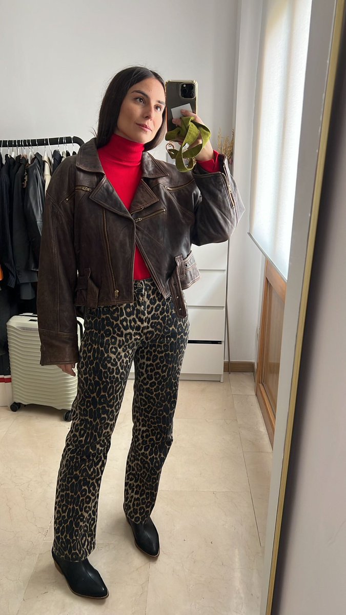 Bearangomoda's tweet photo. El animal print SIEMPRE va hermoso con rojo o naranja 
#ModaCercana https://t.co/KH61SGhOAV