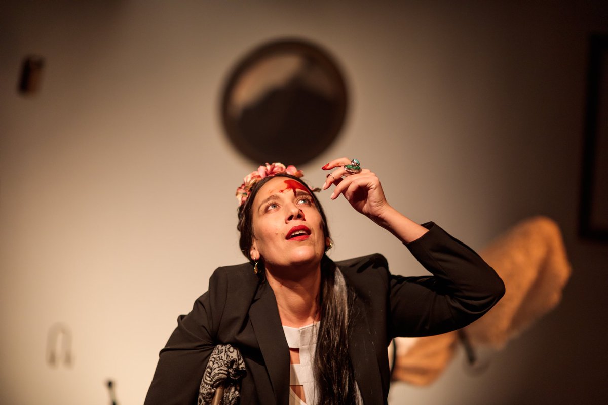 [SAISON 23-24] #complet 
🍉 Jour de première pour Bénédicte Allard, comédienne de la troupe du TNN, qui propose son seule en scène autour d’une femme emblématique au besoin viscéral de créer : la célèbre #FridaKahlo.
👉 Dans le cadre du Festival Trajectoires du <a href="/afjpcarros/">forumjacquesprevert</a>