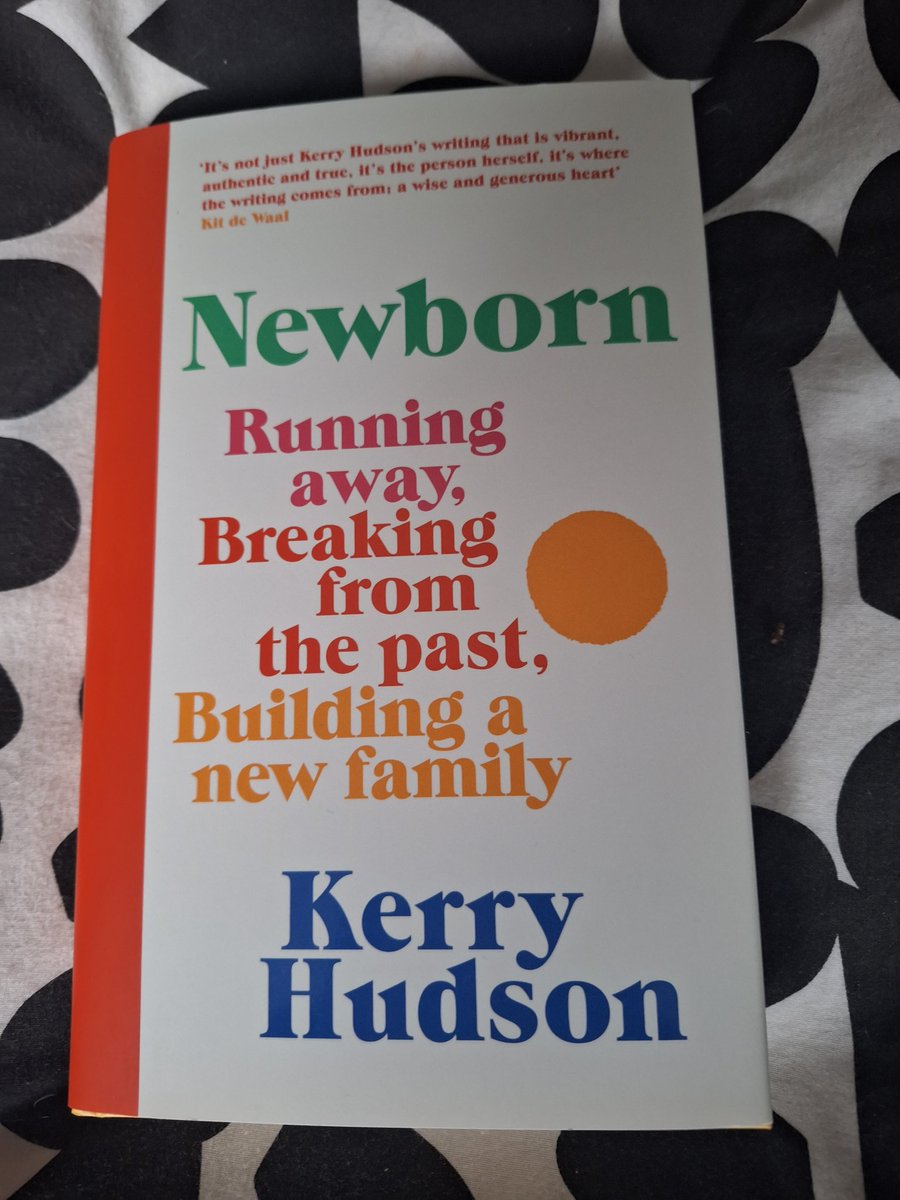 <a href="/ThatKerryHudson/">Kerry Hudson FRSL</a> I've just bought my copy from the lovely bookshop on a boat <a href="/holdfastleeds/">Holdfastleeds</a> it's definitely worth a visit 😊