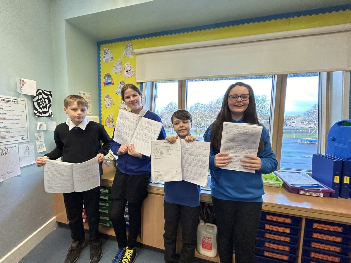 DeanburnPS_P7A's tweet image. We are the star writers for this week! 🌟🌟🌟 #VCOP #ReportWriting #Facts #Research #P7Team 😊