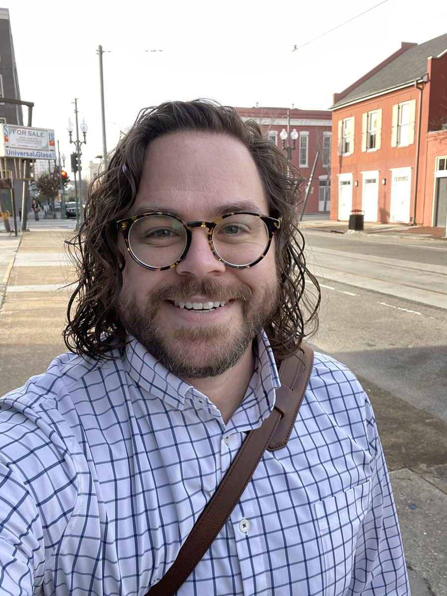 August 13, 2012- first day of graduate school. 
February 1, 2024- first day as faculty. 
The Dasinger Lab is officially open for business! 🌊