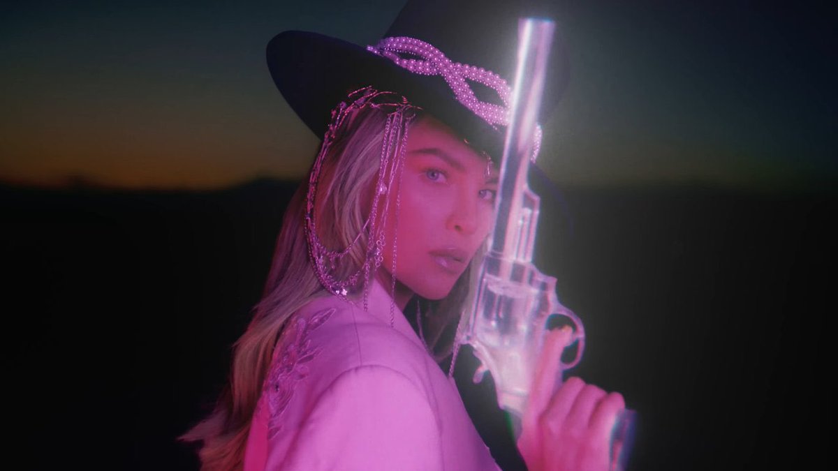TopMUniverseCom's tweet photo. Con solo 11 horas de lanzamiento, el video musical de “Cactus” se convierte en el debut latino (femenino) más grande del 2024 en YouTube! 

Enhorabuena, @belindapop! 🌵👌 https://t.co/G0tew1bw9h
