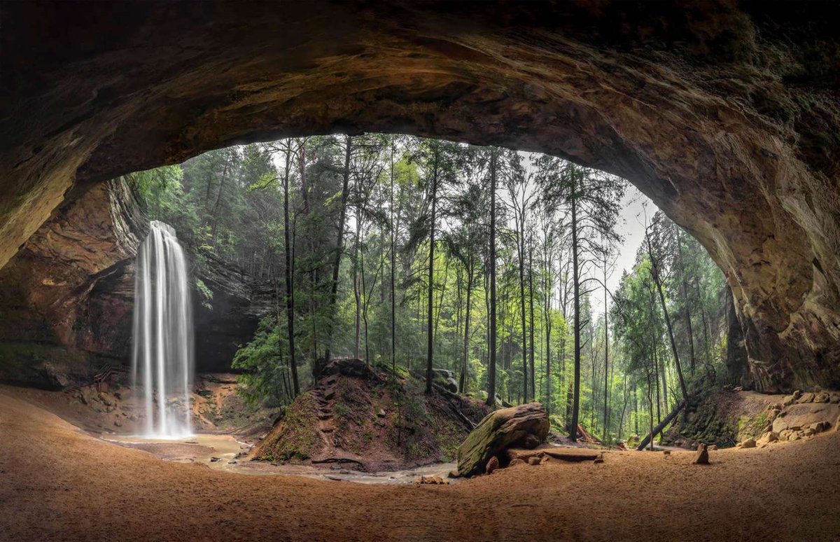 OHStateParks's tweet photo. Congratulations to Hocking Hills State Park on making the list of the USAβs 30 Best State Parks in this @MSN article. https://t.co/lM1vl9z2Vh #OhioExplored #HockingHills https://t.co/HA1ndSM78t