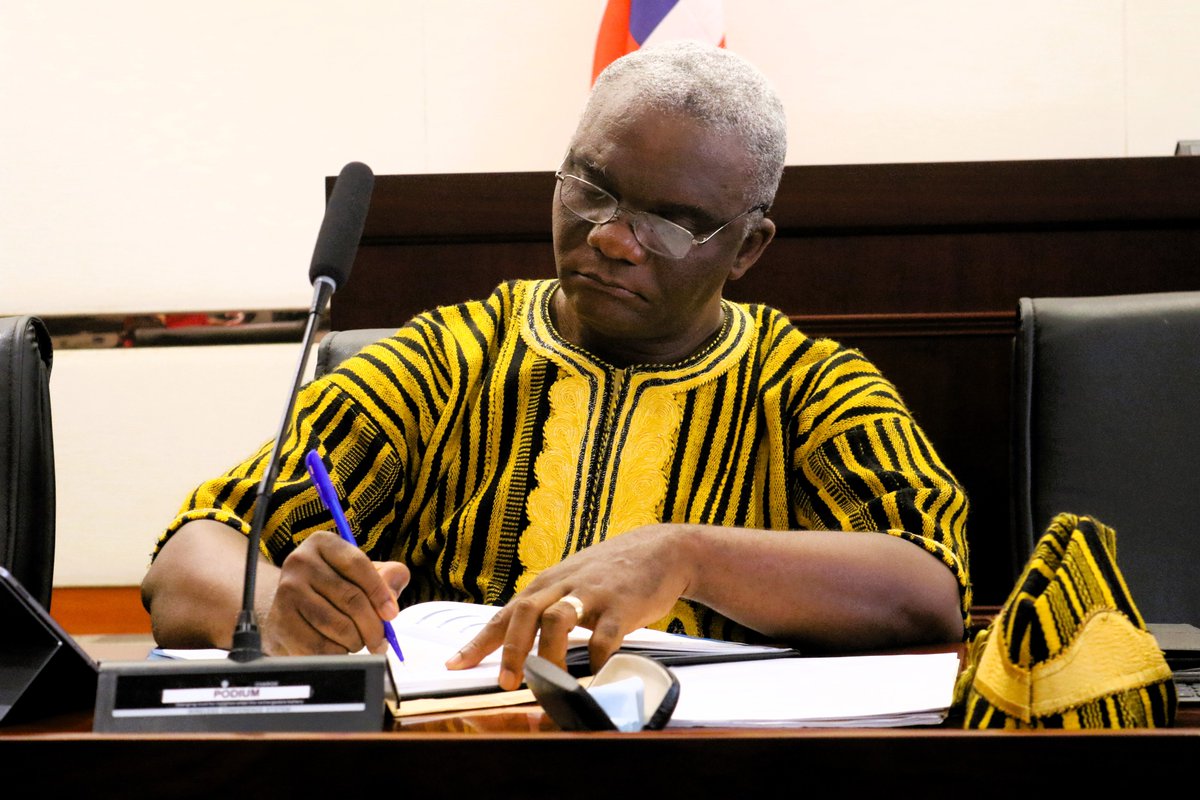 liberia_revenue's tweet photo. We are delighted to offer our congratulations to Hon. James Dorbor Jallah on his preferment as our new Commissioner General.
Welcome to the esteemed #Team #LRA
#MovingToBillions #PayTaxWeAllEnjoy https://t.co/8nNAnM60hD