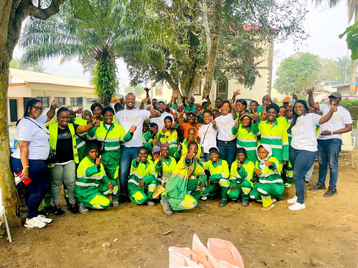 Fondationelfa's tweet photo. #CharityDay

"Des femmes vaillantes, des rues propres. Ensemble pour un monde meilleur. Merci à la #FondationElfa #Inspiration #Empowerment" https://t.co/PhCrd66zH3