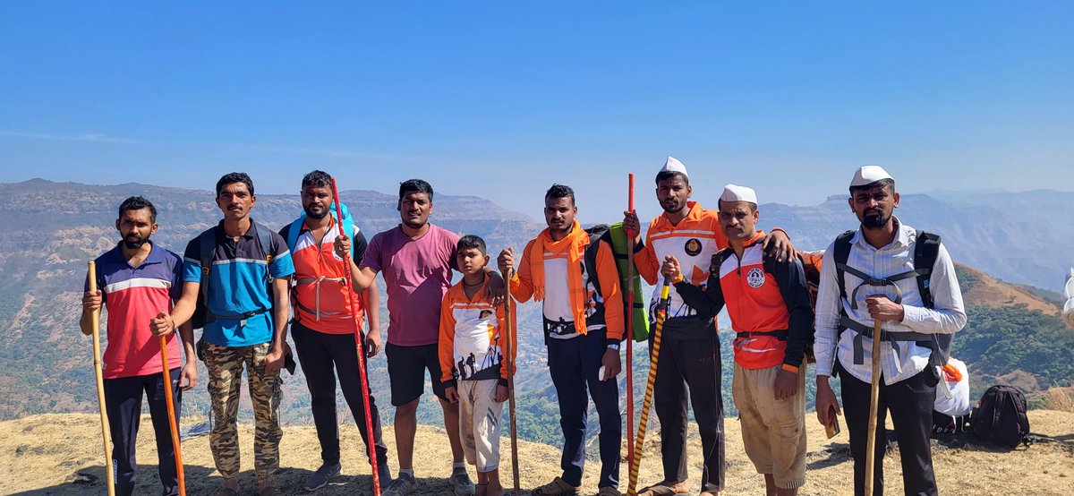 dhirajj71's tweet photo. Rayreshwar_kenjalgad_koleshwar_mahabaleshwar_pratapgad🚩 https://t.co/j2byvZUTut