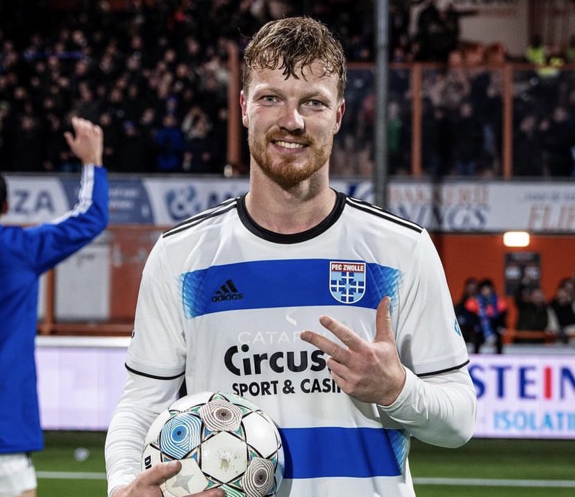 Ferdy Druijf kacukan Malaysia-Belanda. Bermain di Rapid Vienna di Liga utama Austria secara pinjaman dari PEC Zwolle.

Posisi CF / AM / SS. Baru berusia 25 tahun. Emaknya juga kacukan Malaysia bernama Irene. Ferdy juga ada rakan orang Malaysia yang kerja sebagai barber di Zwolle.