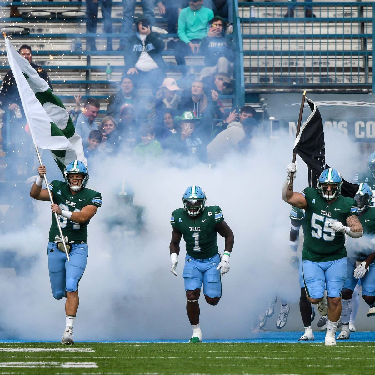 After a great conversation with @CoachWilk04 I am blessed to receive my 4th offer from tulane🌊🌊@CoachKnight21 @CoachCandela99 @coachemupchat @Coachkingruss @CartersvilleFB @GreenWaveFB