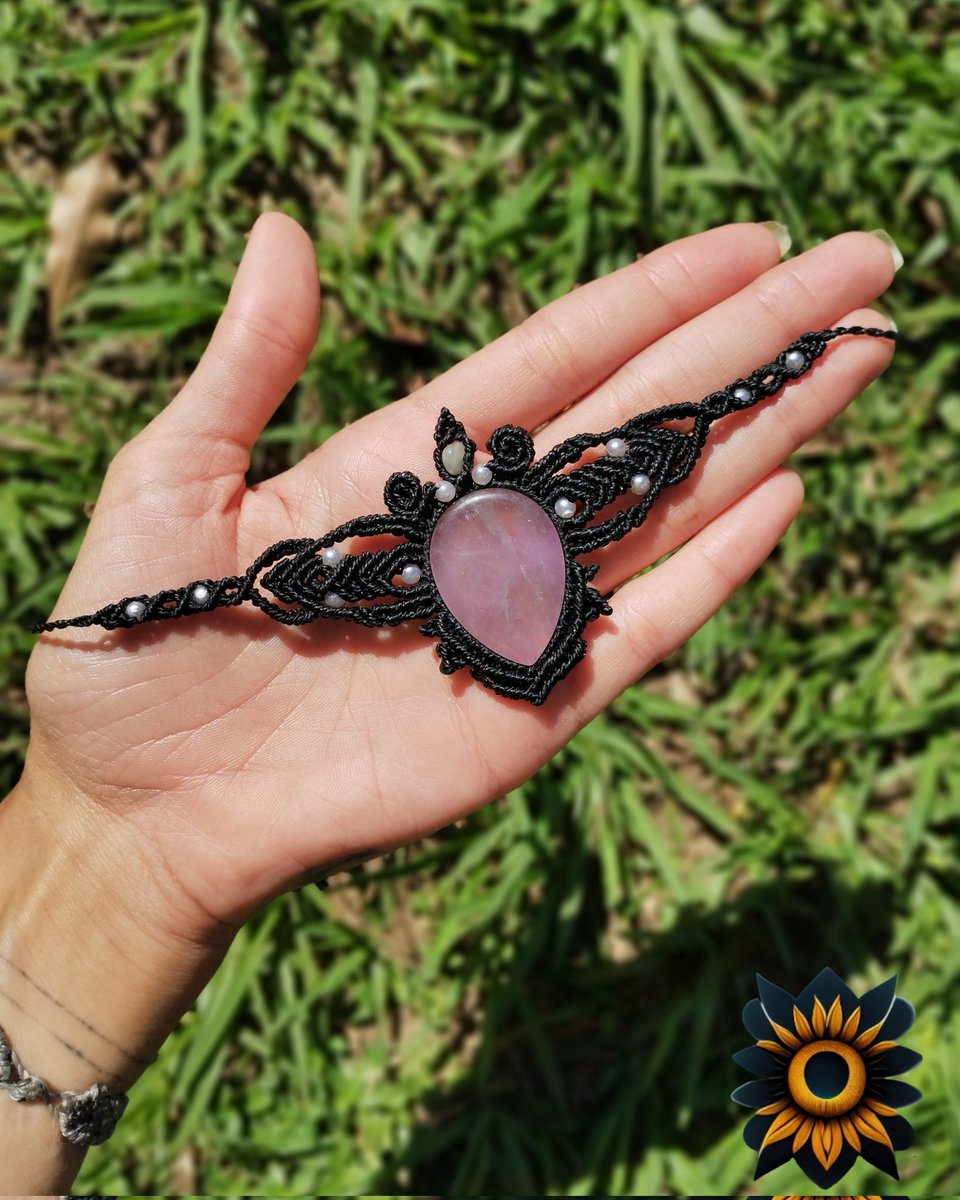 Head Band feita com Ametista e cascalho de Água Marinha.

Aceito encomendas!!

Mais informações no Instagram @artdassol ou pelo wpp (21)980556273
