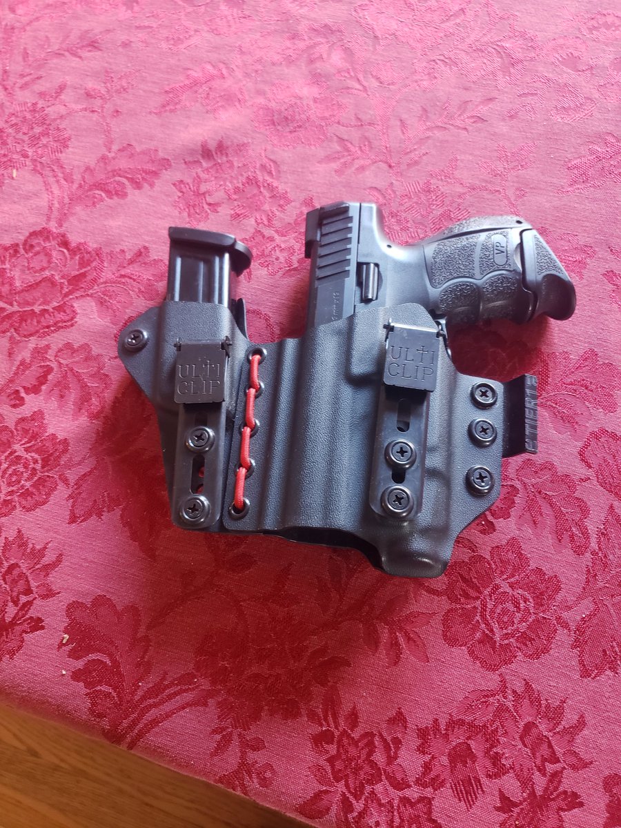 TheReal_DanBaer's tweet image. What&apos;s your EDC?
My H&amp;amp;K VP9SK with a Tier1 has been mine for many years. 
#constitutionalcarry
#Secondammendment
#Shallnotbeinfringed