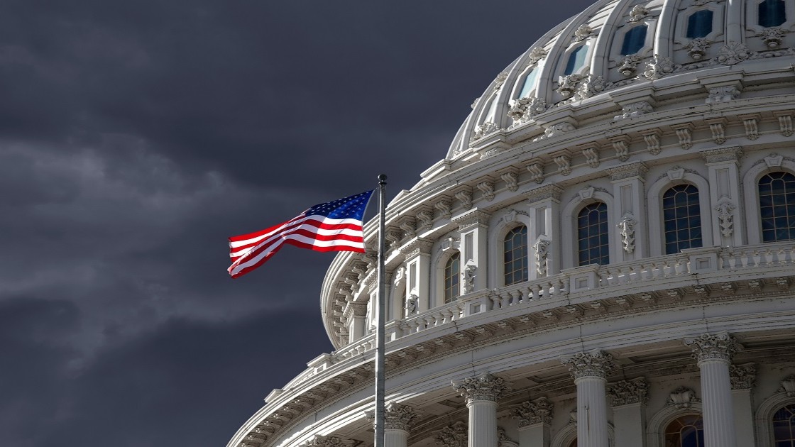 AmericasCUs's tweet photo. Our President/CEO @JimNussle wrote to the @SenateBanking @BankingGOP ahead of its hearing on fraud and scam trends, highlighting the role of interchange in fraud prevention. More on the letter and how #InterchangeWorks: https://t.co/Neh8kO1rxp https://t.co/NOAGUlrm5q