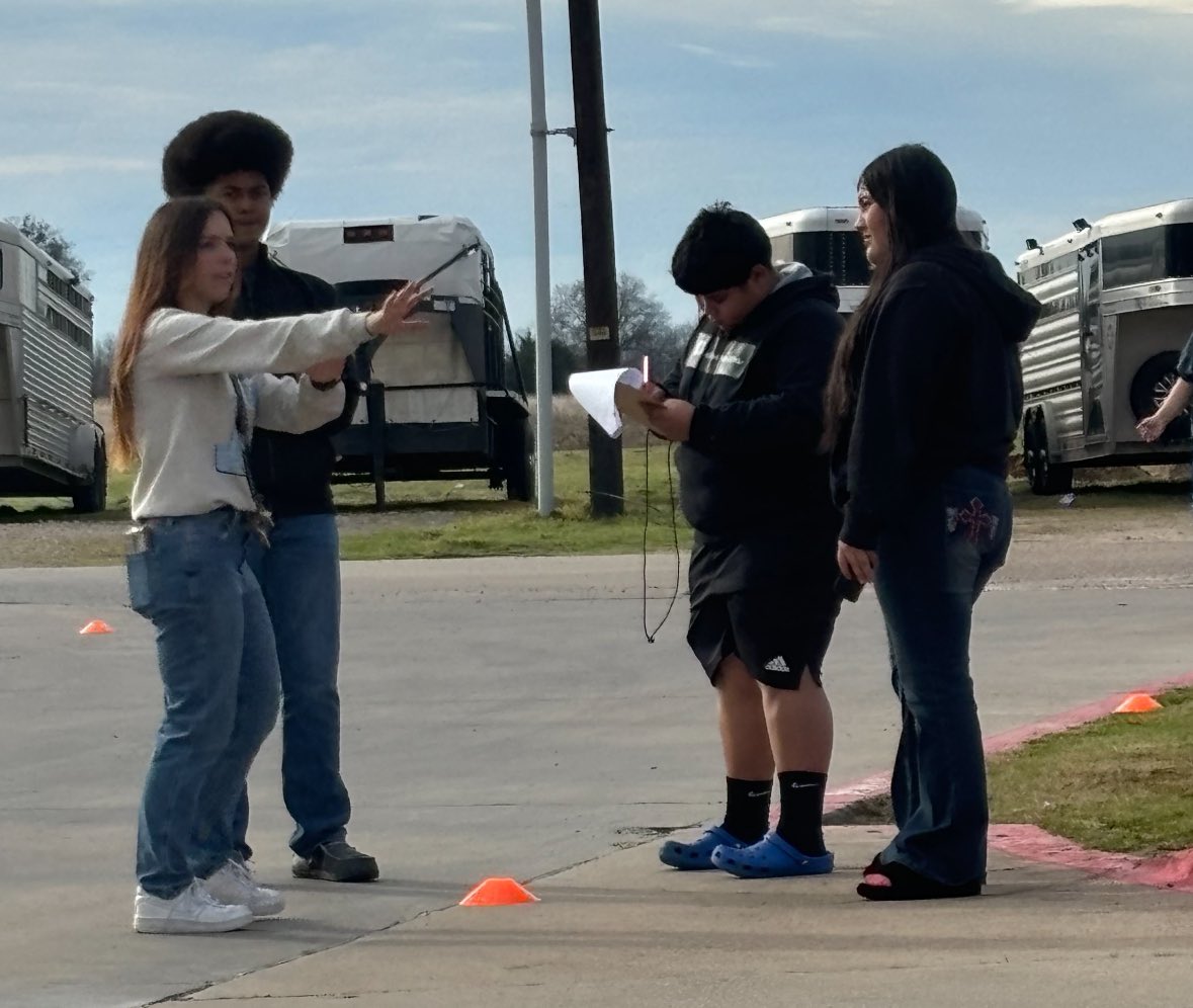 Coach Dees’ is a rockstar ✨✨lab for calculating speed. 
#FamilyandGoodThings
#BeTheChange