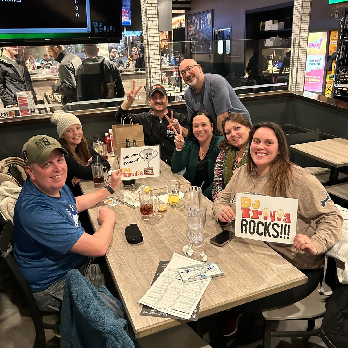 djtriviact's tweet photo. Winners at @sliders #southingtonct #djtrivia #trivianight #ct https://t.co/X75HoVx6wb
