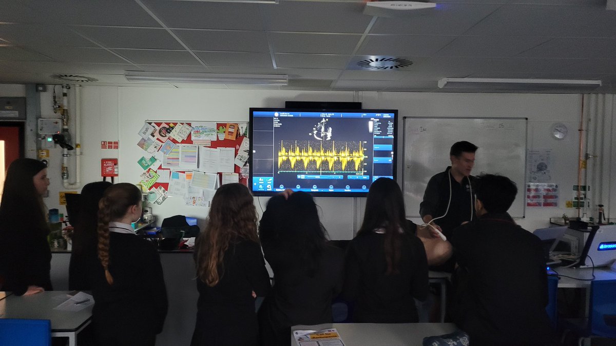 Another great session from Cardiff Met looking at human physiology with some of our year 9 scientists <a href="/Andy_douglas16/">Andy Douglas</a> <a href="/officialCHS/">CHS</a> <a href="/ScienceCHS/">ScienceCHS</a>