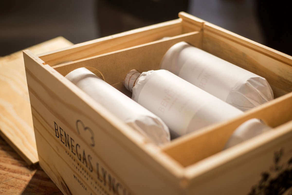 🍷La línea de vinos Benegas Lynch son la correcta elección si lo que se quiere es degustar vinos tope de gama con una extensa historia por contar.

#BodegaBenegas #BenegasWines #BenegasLynch #Vino #Wine