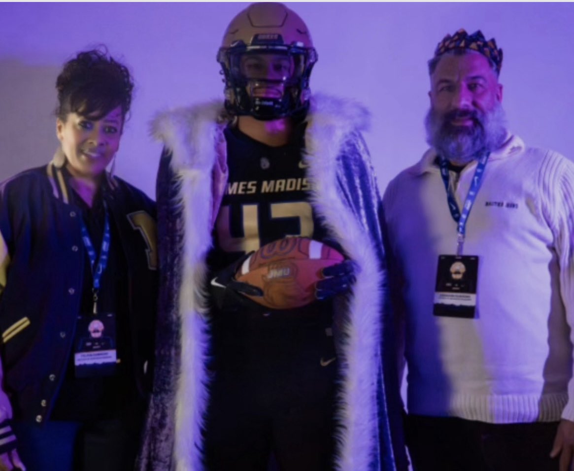 Moosh, we are so proud of you! We know you will do great things at JMU💜👑🏈Thank you to EVERYONE who supported Moosh on his recruitment journey💜. #GoDukes💜👑