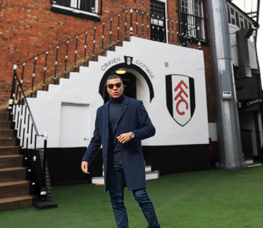 🚨BREAKING: Kylian Mbappe has been spotted at Craven Cottage. The Fulham team have been working extremely hard to sign a striker this transfer window. Kylian has decided to fly down to London and reject them in person.

(source: <a href="/FabrizioRomano/">Fabrizio Romano</a>)