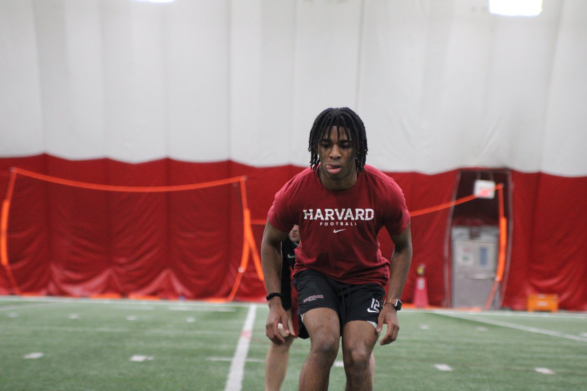 Crim_Recruiting's tweet photo. 👀👀

#GoCrimson https://t.co/uugv19EhlJ