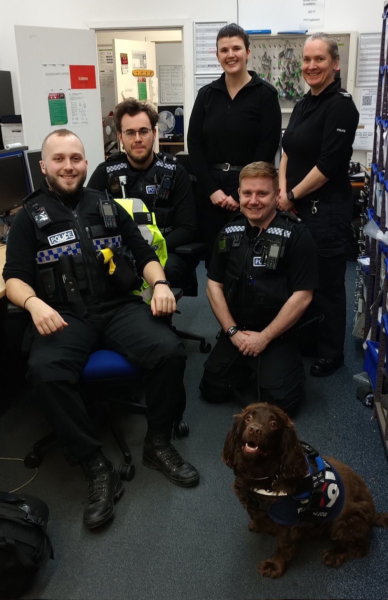 Henley with Response Team 5 at Abingdon Police station, smile please! <a href="/OscarKiloNine/">OscarKilo9</a>  <a href="/OscarKiloUK/">Oscar Kilo</a>