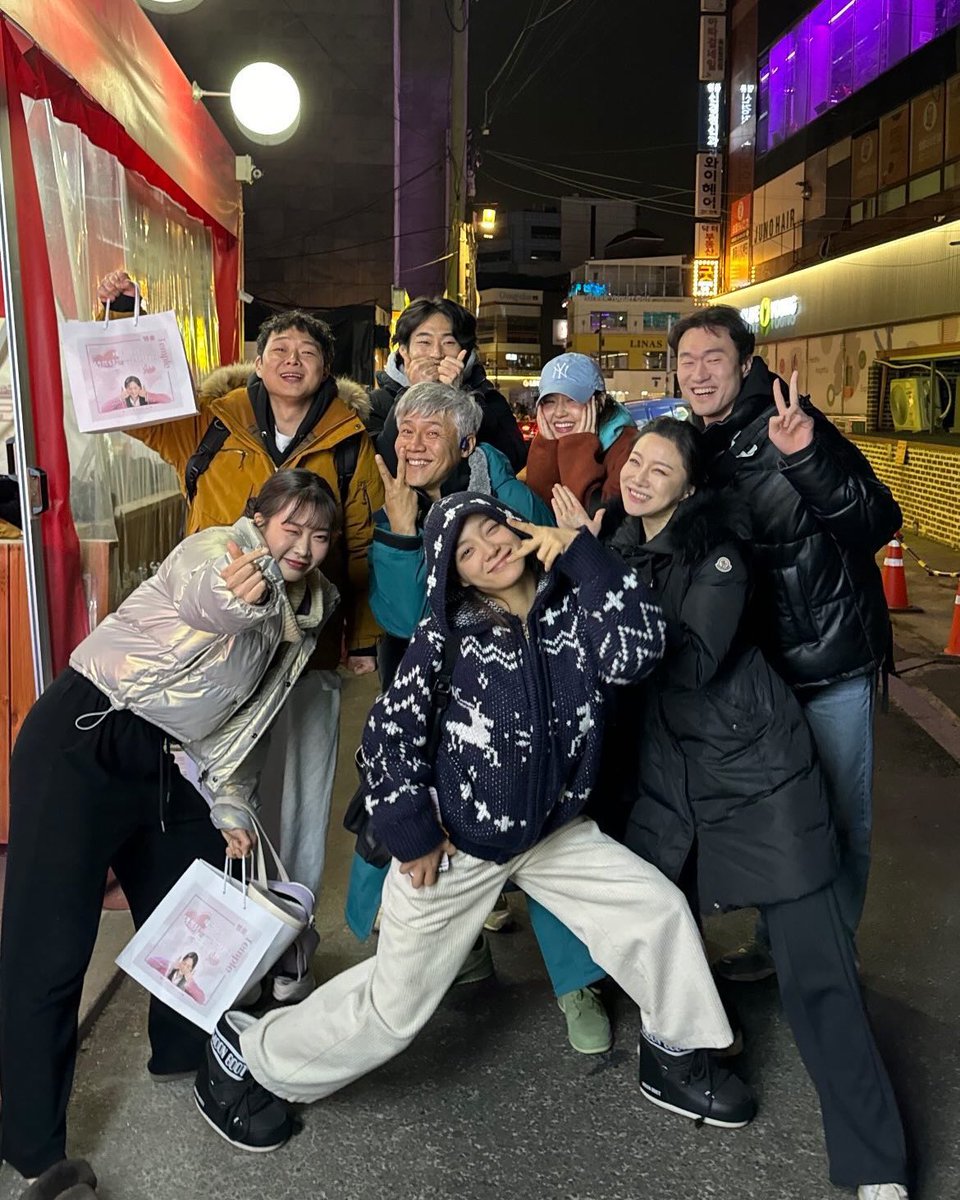 아 저기 파란후드모자 쓴 깜찍이 누구딸이야ㅋㅋㅋㅋㅋㅋㅋㅋㅋㅋㅋㅋㅋㅋㅋㅋㅋㅋㅋㅋㅋㅋㅋㅋㅋㅋㅋㅋㅋㅋㅋㅋㅋㅋㅋㅋㅋㅋㅋ