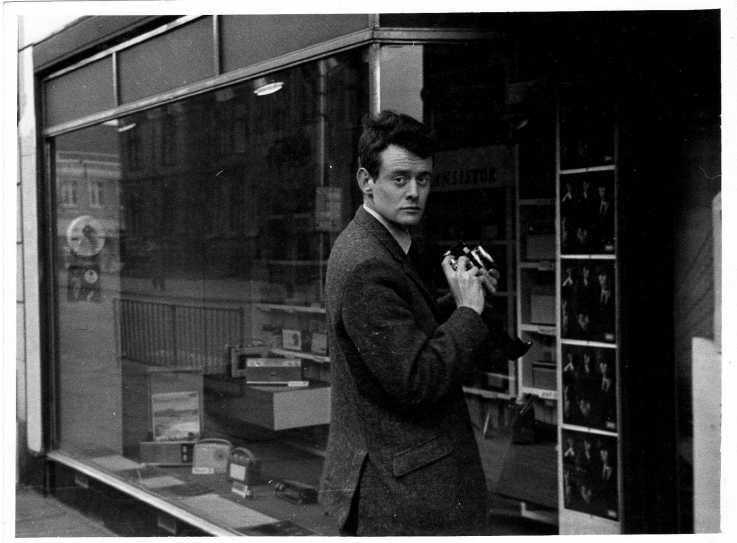 Really delighted to bring Roger Deakin (pictured here in his undergraduate days 1961-64) back to one of his spiritual and intellectual lodestones, for @camlitfest. I've got a lovely talk, with pics – join us, tickets here: cambridgeliteraryfestival.com/events/patrick…