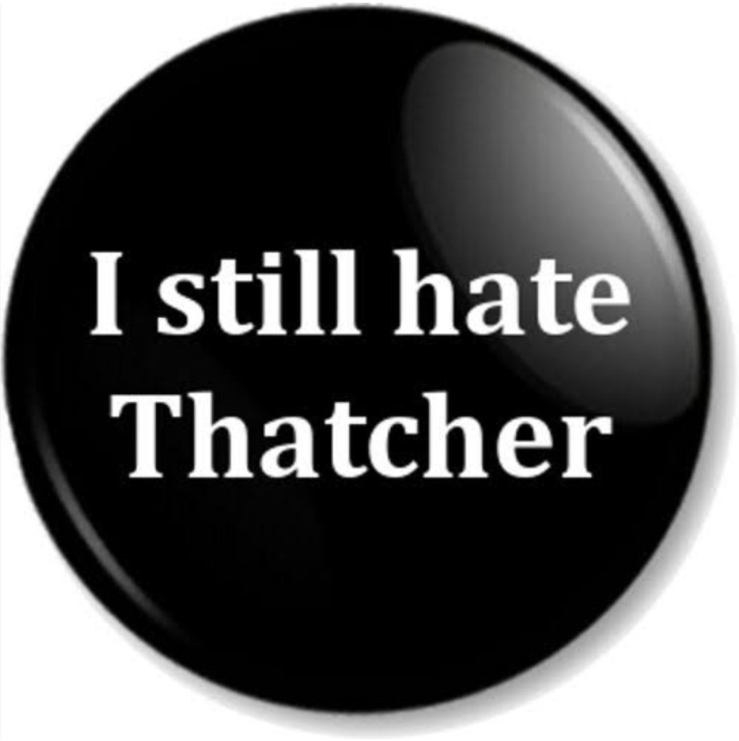 Watching Miners Strike 1984. Battle for Britain on @Channel4 NO JUSTICE NO PEACE!! ✊🏽 #JUSTICEFORORGREAVE #MinersStrike #ToryCriminalsUnfitToGovern #StillhateThatcher #solidarityforever
