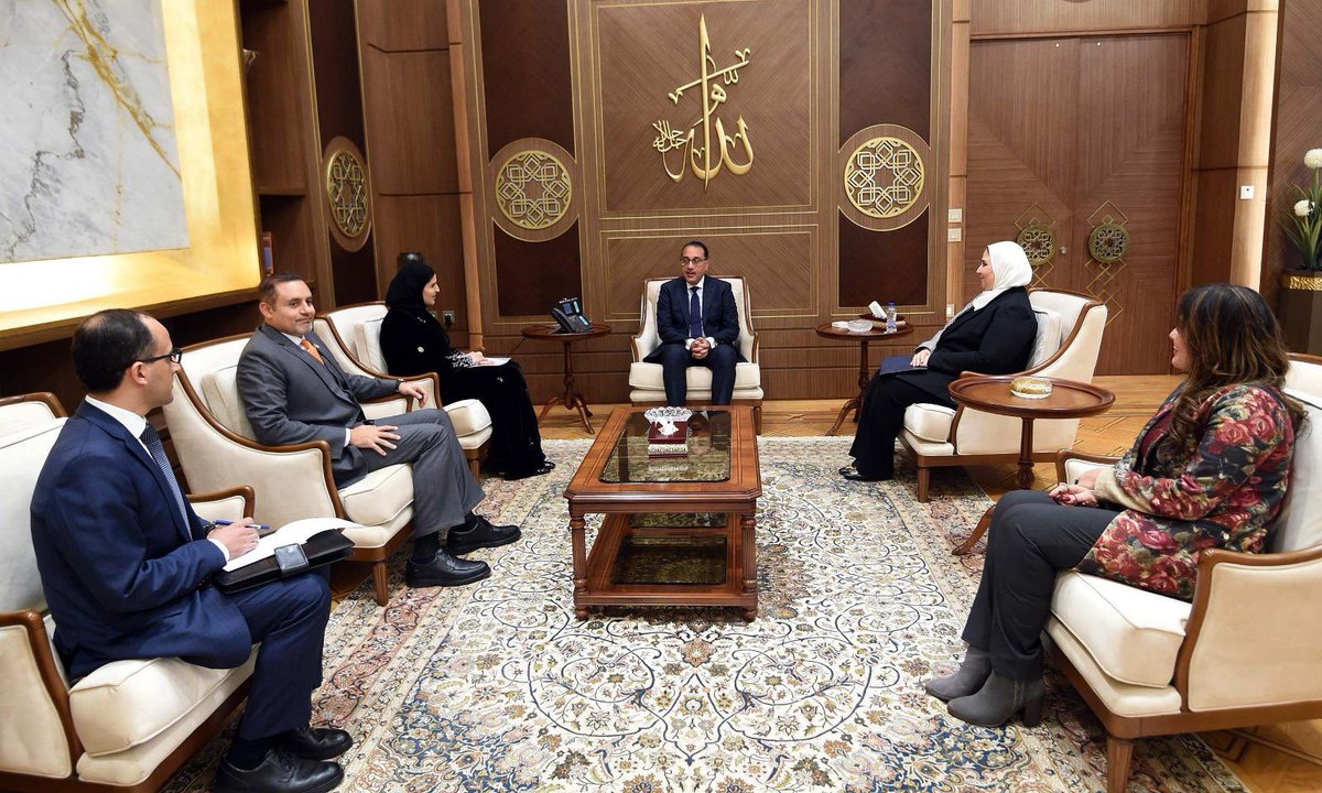 تشرفت بالاجتماع مع معالي الدكتور مصطفى مدبولي، رئيس مجلس الوزراء بجمهورية مصر العربية الشقيقة حيث أجرينا مباحثات أخوية مثمرة تتعلق بتعميق التعاون بين البلدين الشقيقين، وأكد الدكتور مدبولي على رسوخ وقِدم العلاقات المصرية القطرية. مشيرًا إلى أوجه ومجالات التعاون التي من شأنها دفع