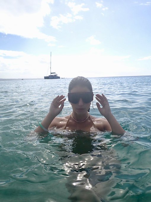 LetsSswim 🏊&zwj;♀️   https://t.co/LUicb8ocKV 🧜🏻&zwj;♀️ https://t.co/ThiLOohXcU