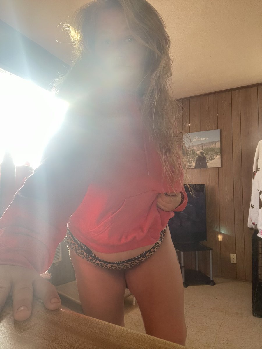 Melanie Rose🌹 tweet media