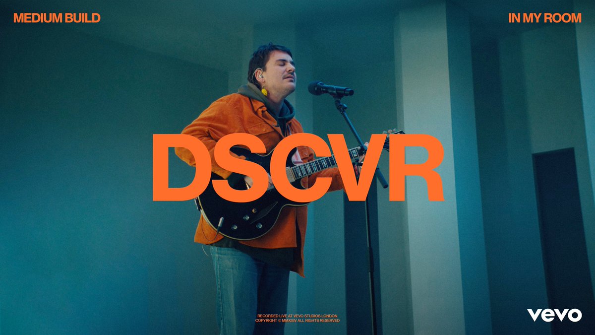 jfsephp's tweet image. Some new spec work for @Vevo ft. Medium Build!

Title Card by: @FohrmStudio