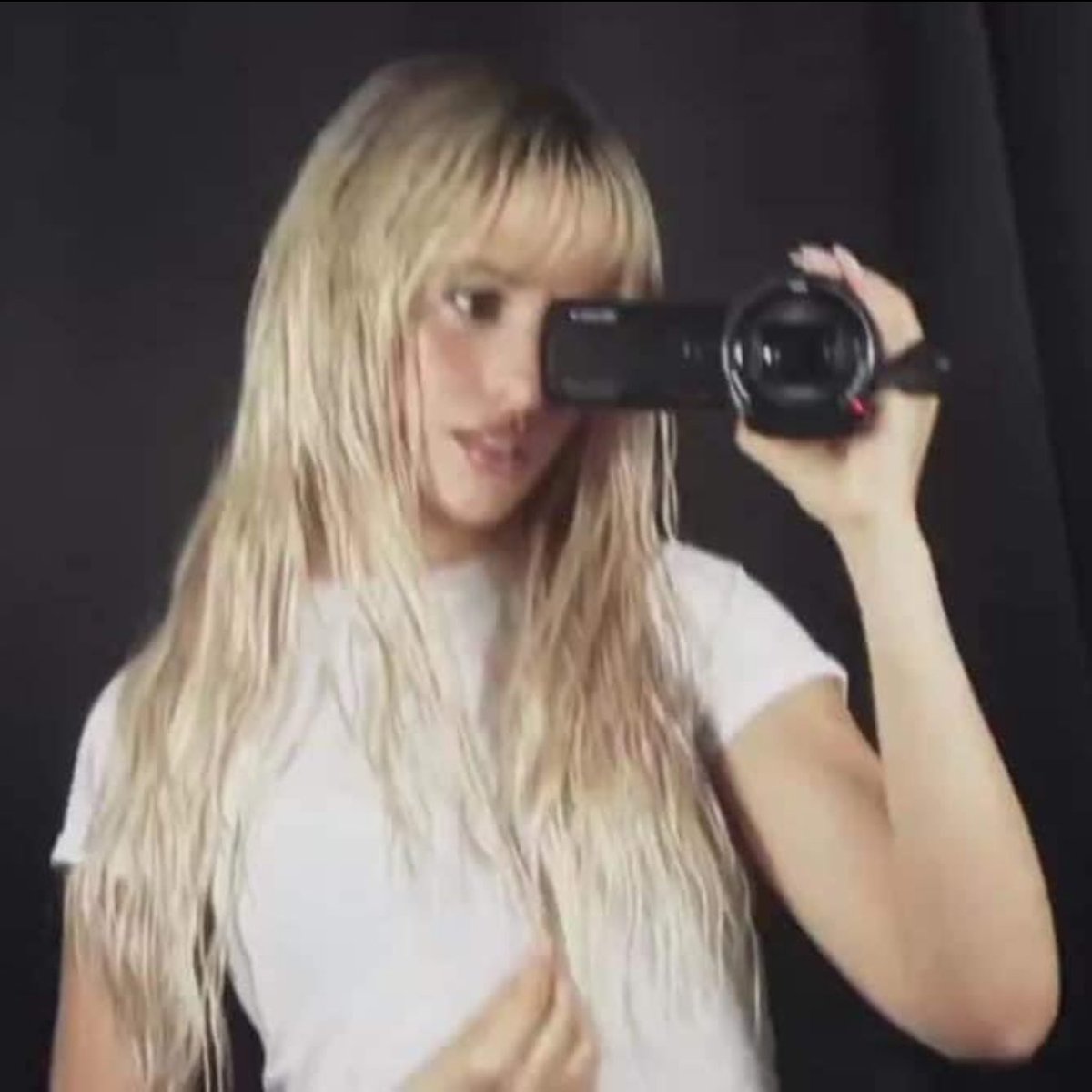 luvmilaxoxo's tweet image. OMFG CAMILA- 

#CAMILAISCOMING