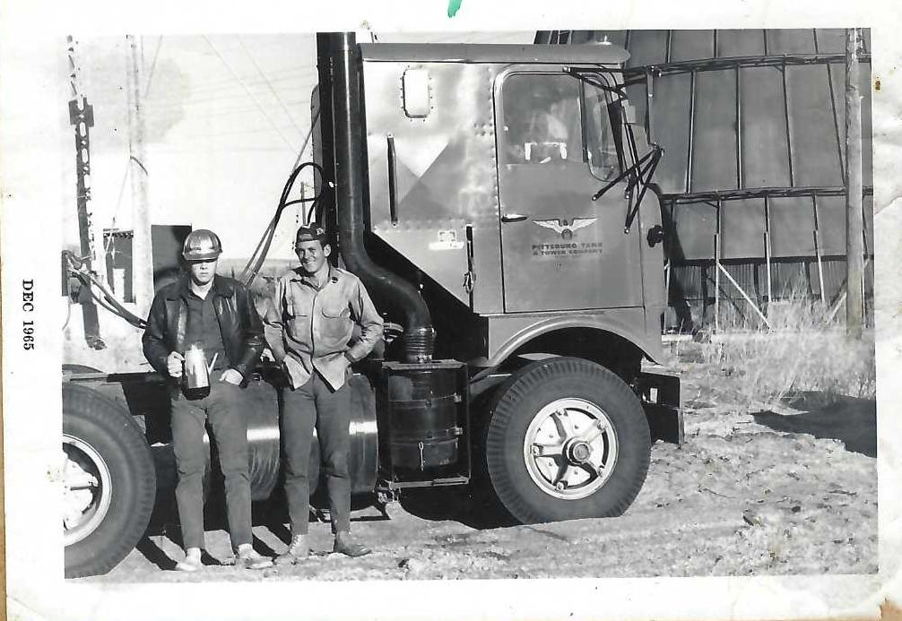 PittsburgTTG's tweet photo. December 1965. Pittsburg workers in New Mexico. Does anybody know who they are? #tbt #throwbackthursday #pttgsince1919 #watertankmaintenance https://t.co/FpDssooRIP