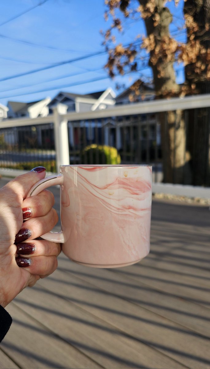 Sitting on my front porch drinking ☕️ ☕️ with one thought. You find the most  kindness from strangers. 🤷‍♀️ why! #ThankYouTG #CoffeeTime @TG22110 ❤️