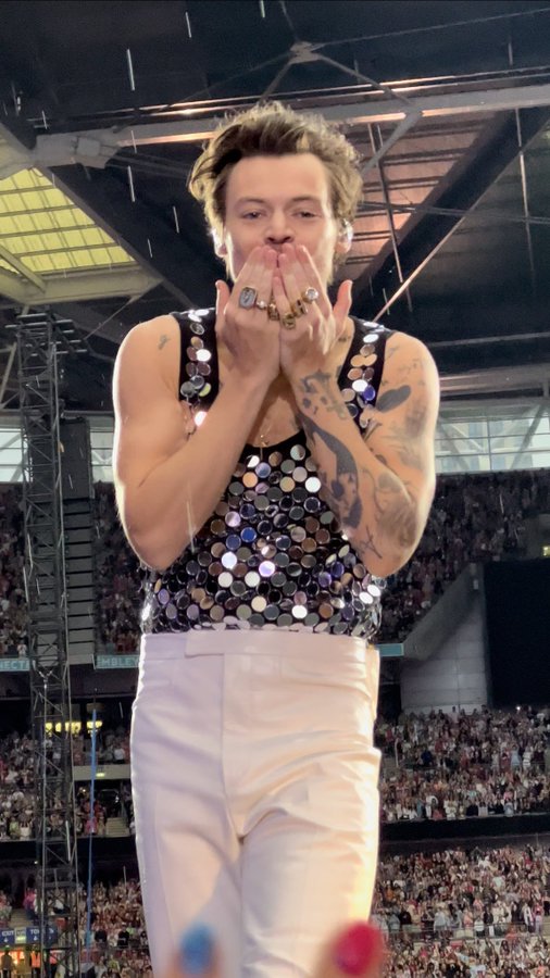 2022 Harry!

#HappyBirthdayHarry #HappyBirthdayHarryStyles #HarryStylesBirthday