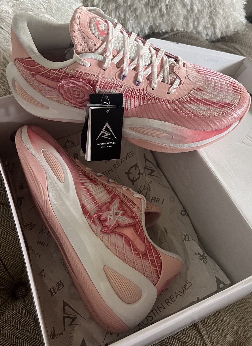 LakeShowYo tweet media