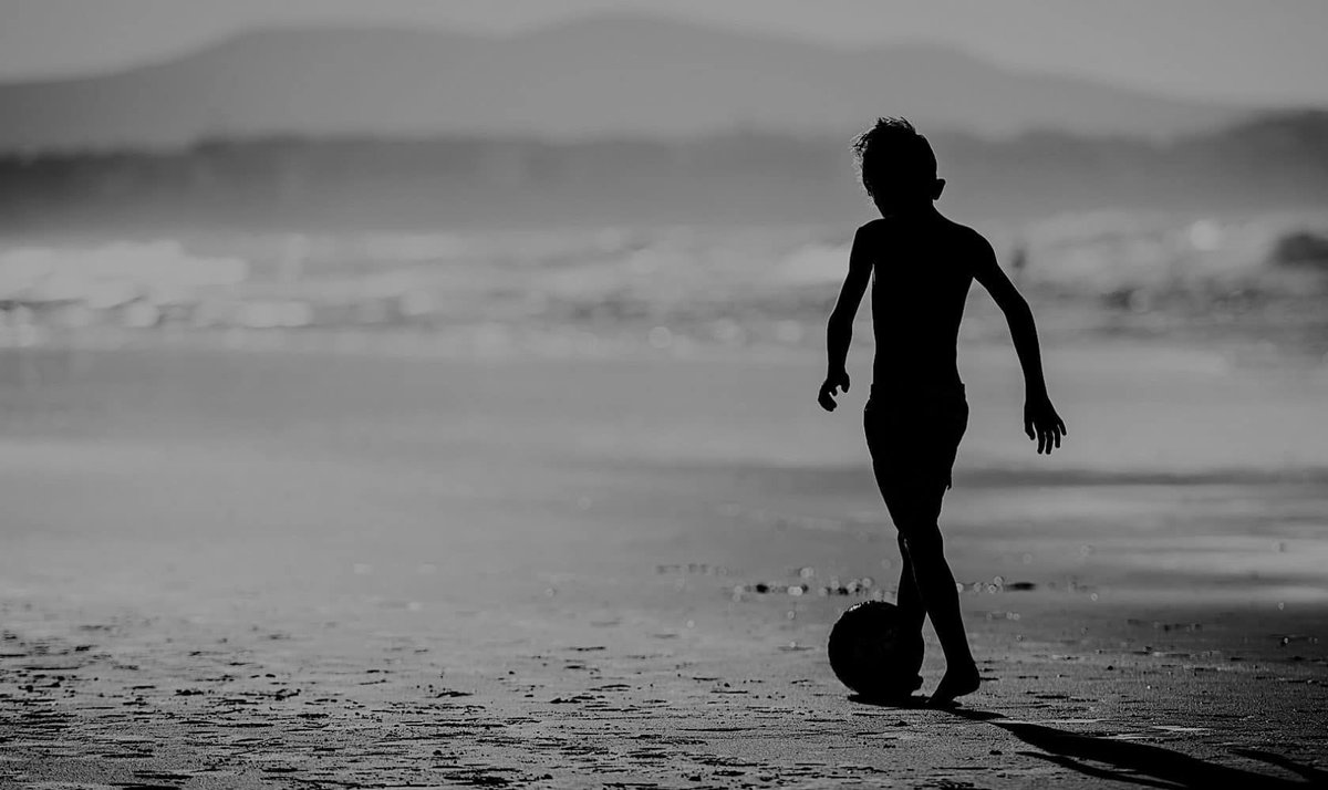 Do you know your players? Do you understand all of the influences around them and how this could impact their performance on the pitch. In this article, PDP Co-Founder Dave Wright discusses the importance of connecting with players in your care. 
buff.ly/2AAJrq6